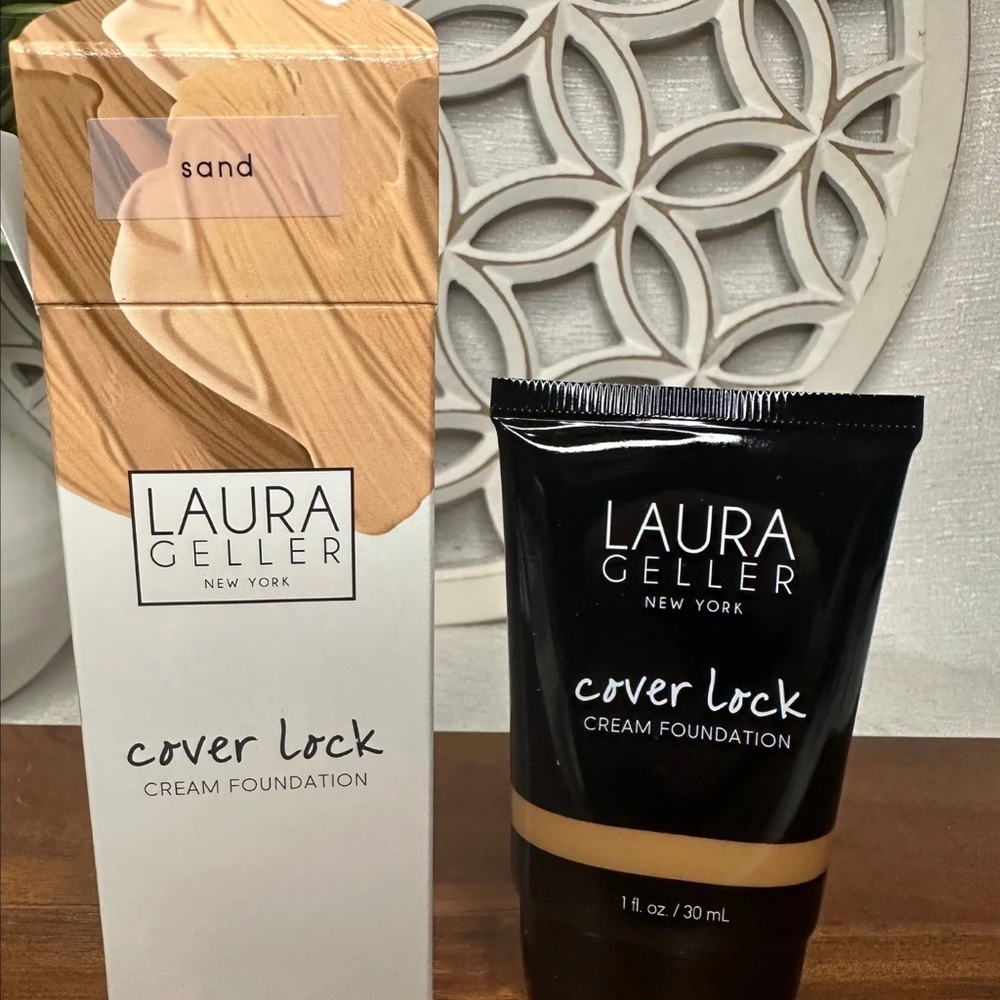 Laura Geller Cover Lock Cream Foundation - Sand Shade